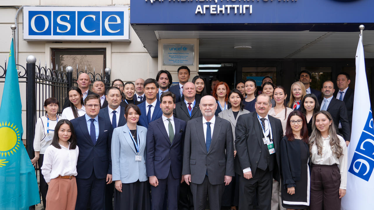 The staff of the OSCE Programme Office in Astana with the OSCE Secretary General